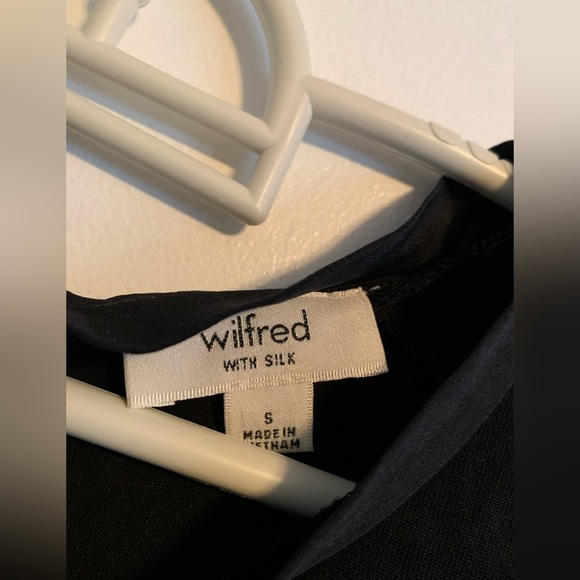 Blouse - Picture 2 of 3